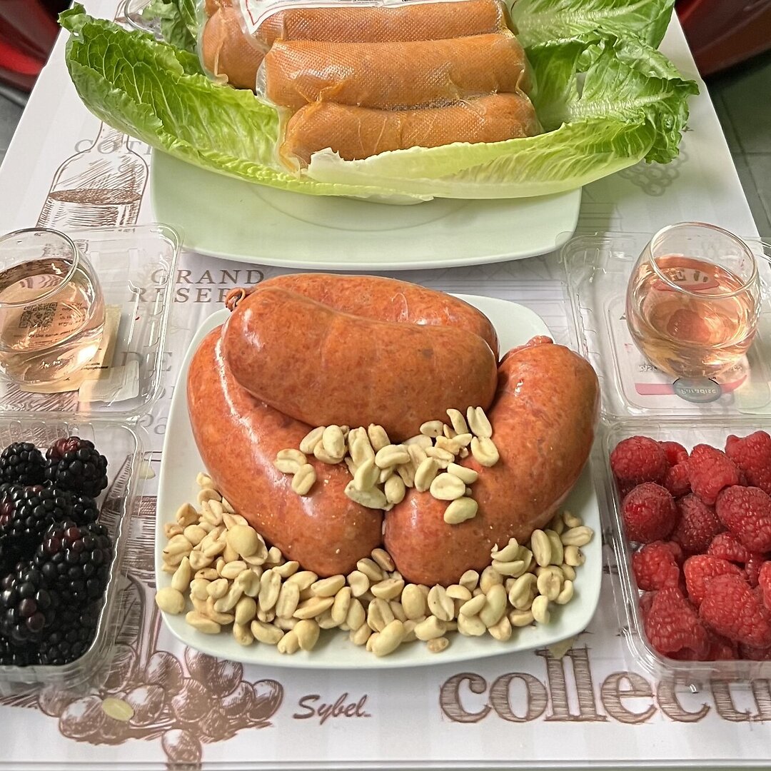 Chorizo con Cacahuate